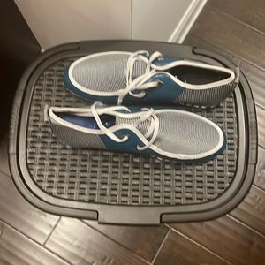 male shoes Blue and white lace ups causal very good condition